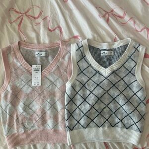 NWT Hollister XS sweater vests